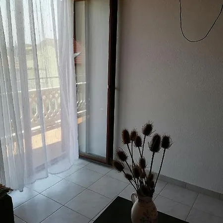 Апартаменты One Bedroom